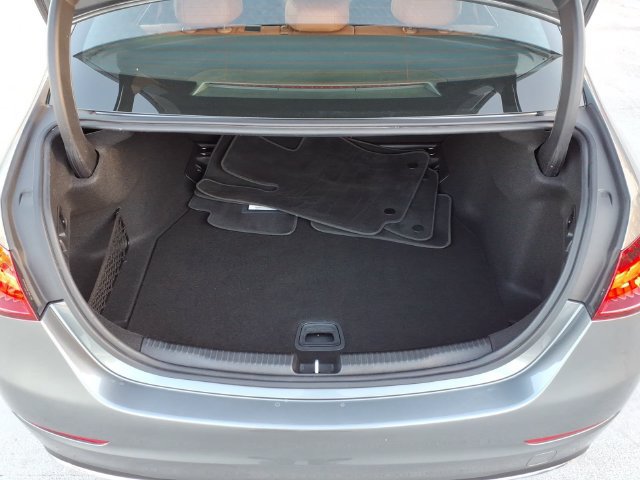 Used 2023 Mercedes-Benz C 300 Sedan image 23