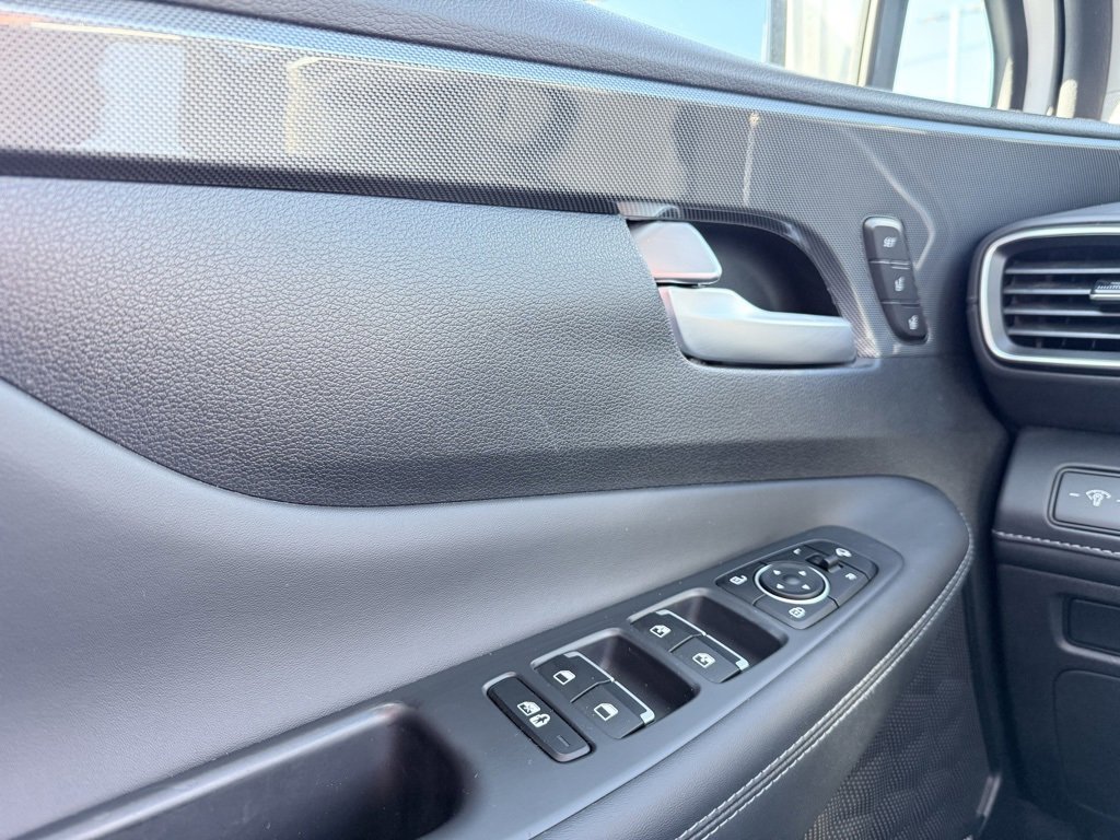 Used 2021 Hyundai Santa Fe Limited image 12