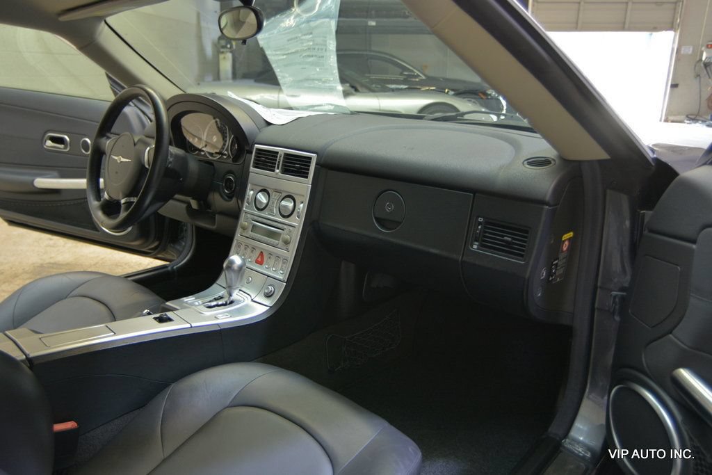 Used 2005 Chrysler Crossfire Limited RWD image 16