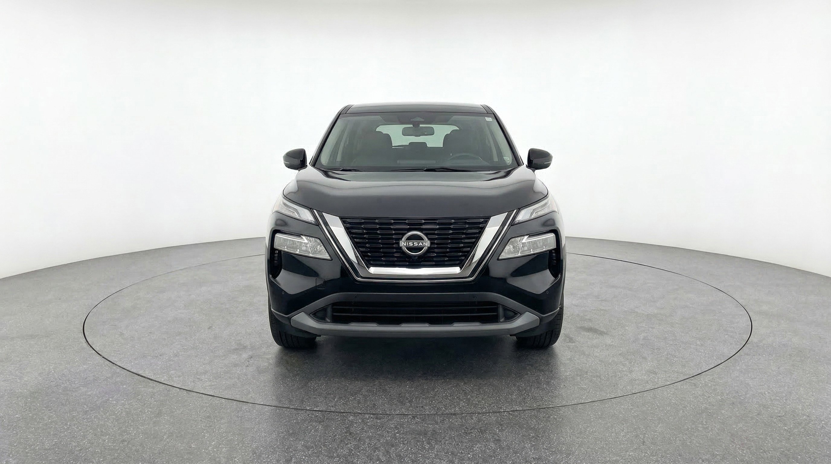 Used 2025 Nissan Rogue SV AWD/4WD image 2