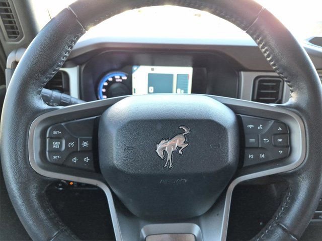 Used 2023 Ford Bronco Outer Banks image 18