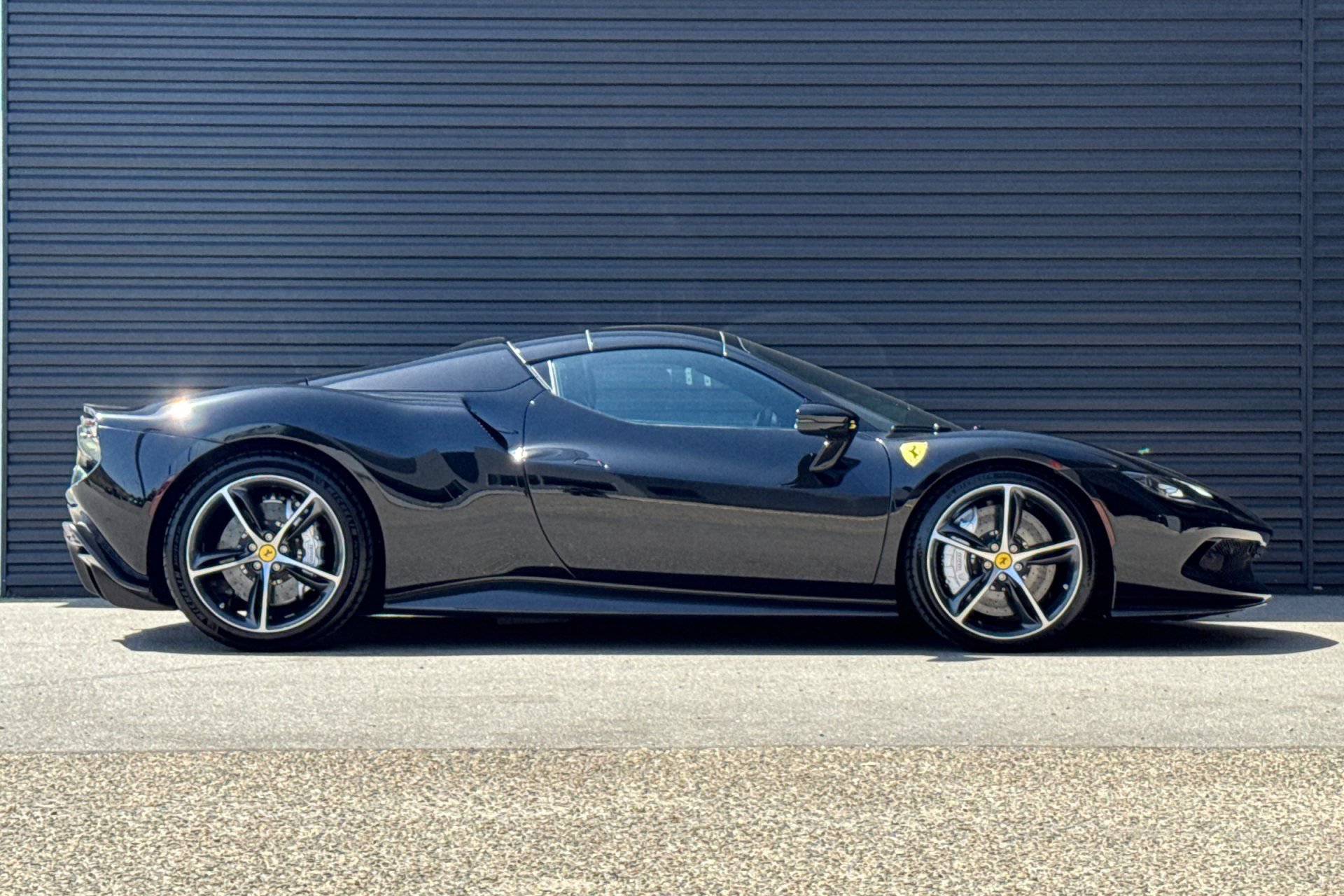 Used 2024 Ferrari 296 GTS RWD image 9