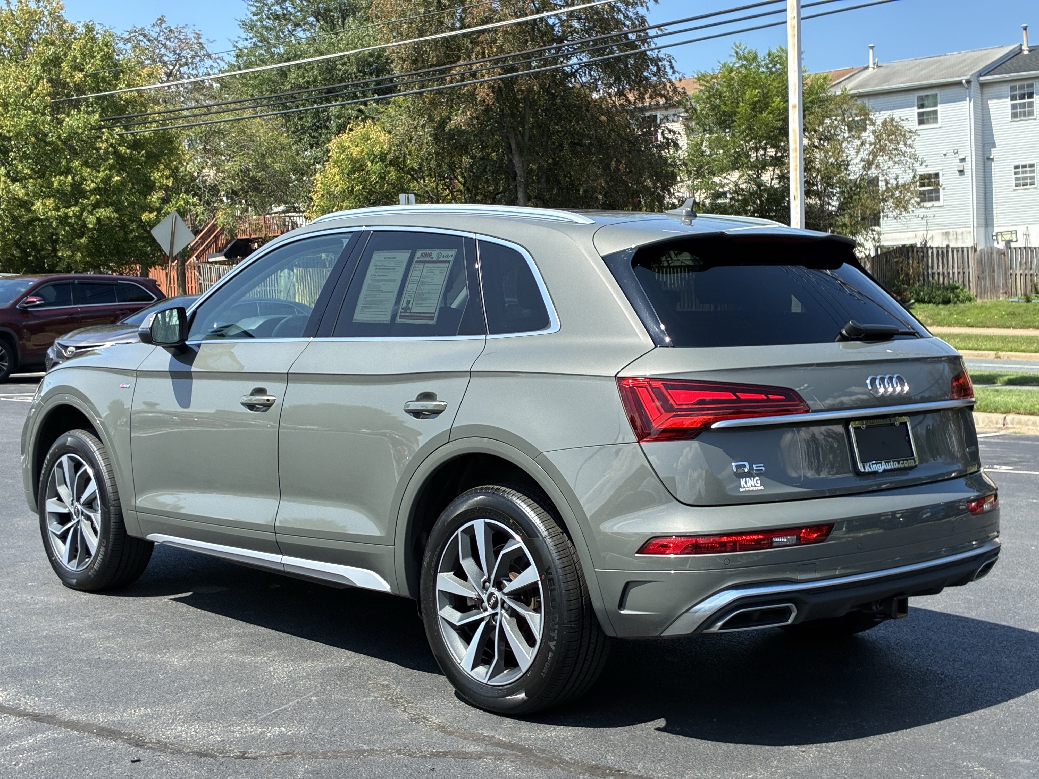 Used 2023 Audi Q5 2.0T Premium Plus w/ Premium Plus Package AWD/4WD image 3