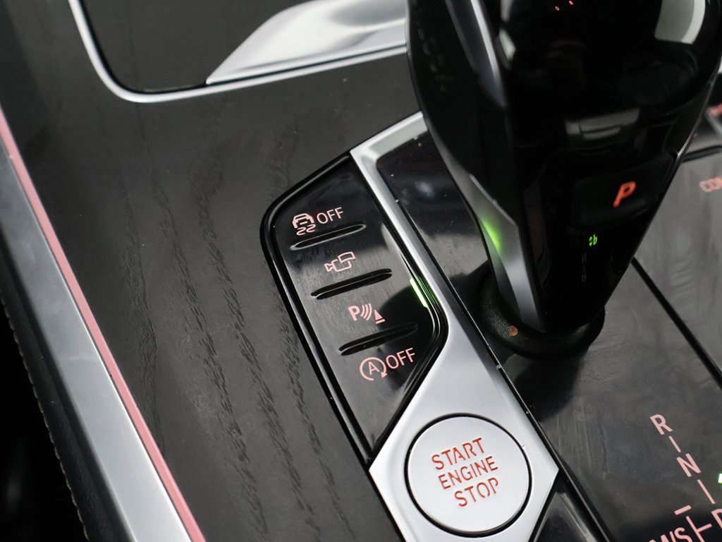 Used 2022 BMW X7 M50i image 57