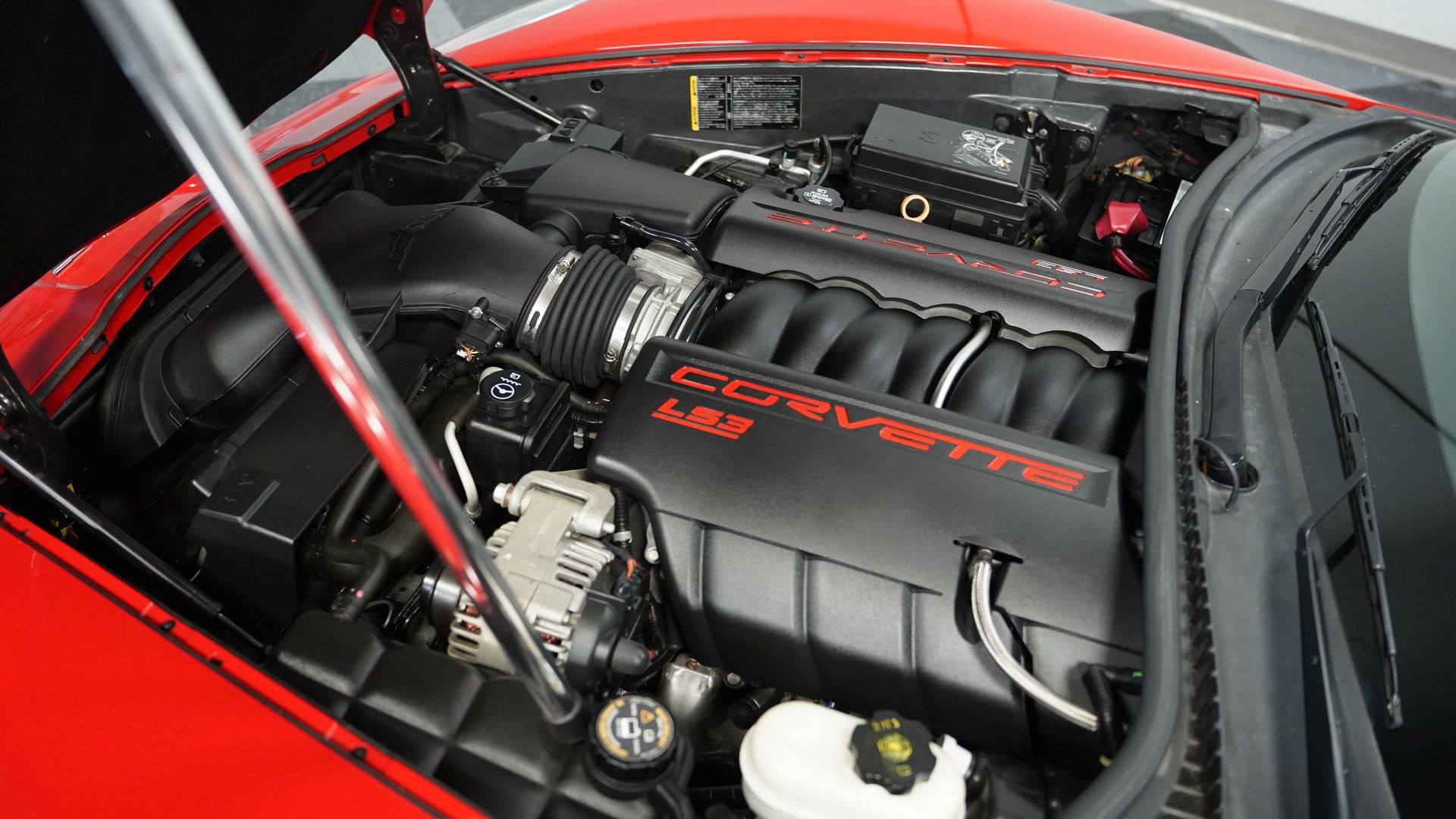 Used 2010 Chevrolet Corvette Grand Sport w/ Preferred Equipment Group image 28