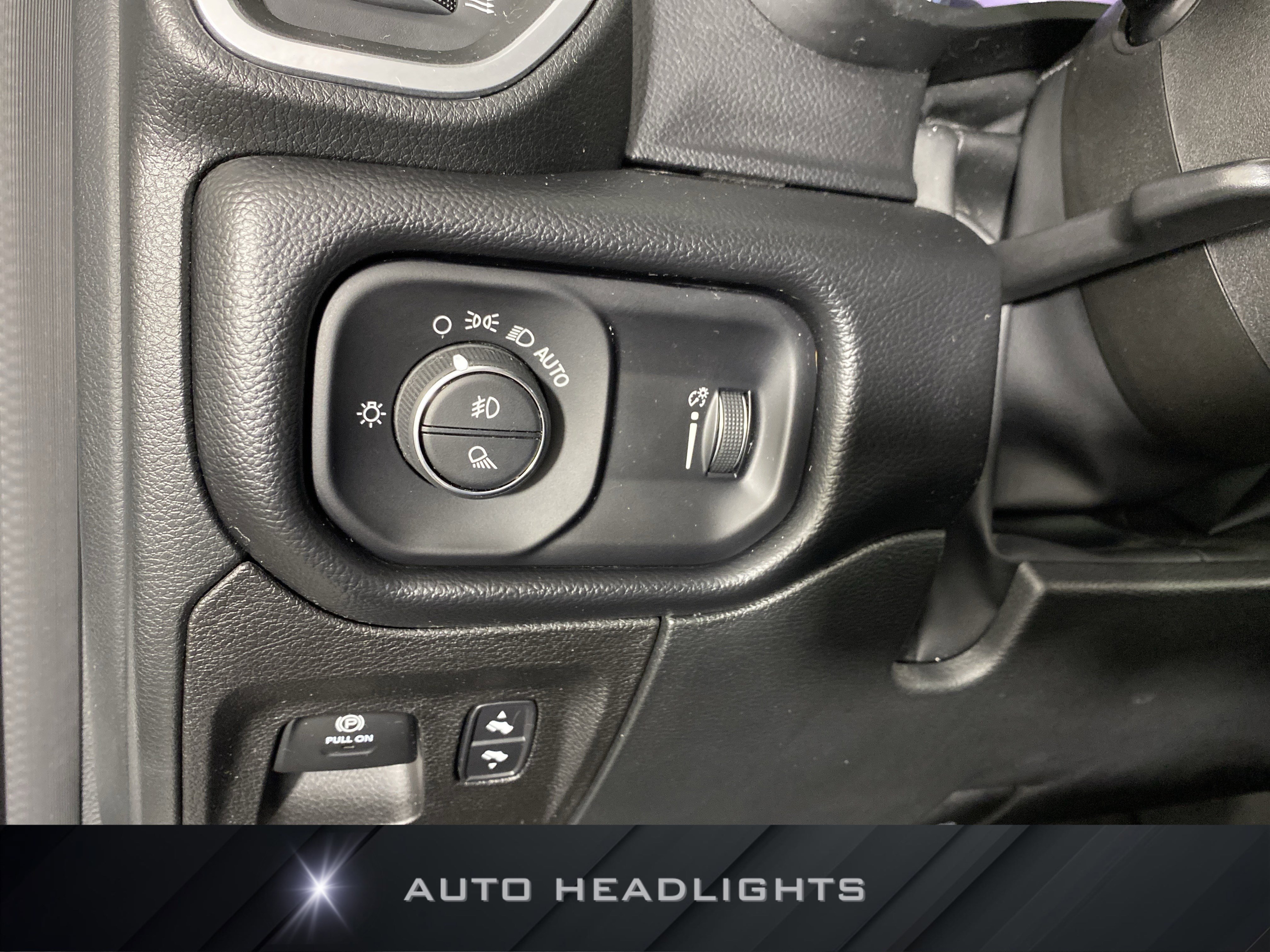 Used 2022 RAM 1500 Big Horn AWD/4WD image 25