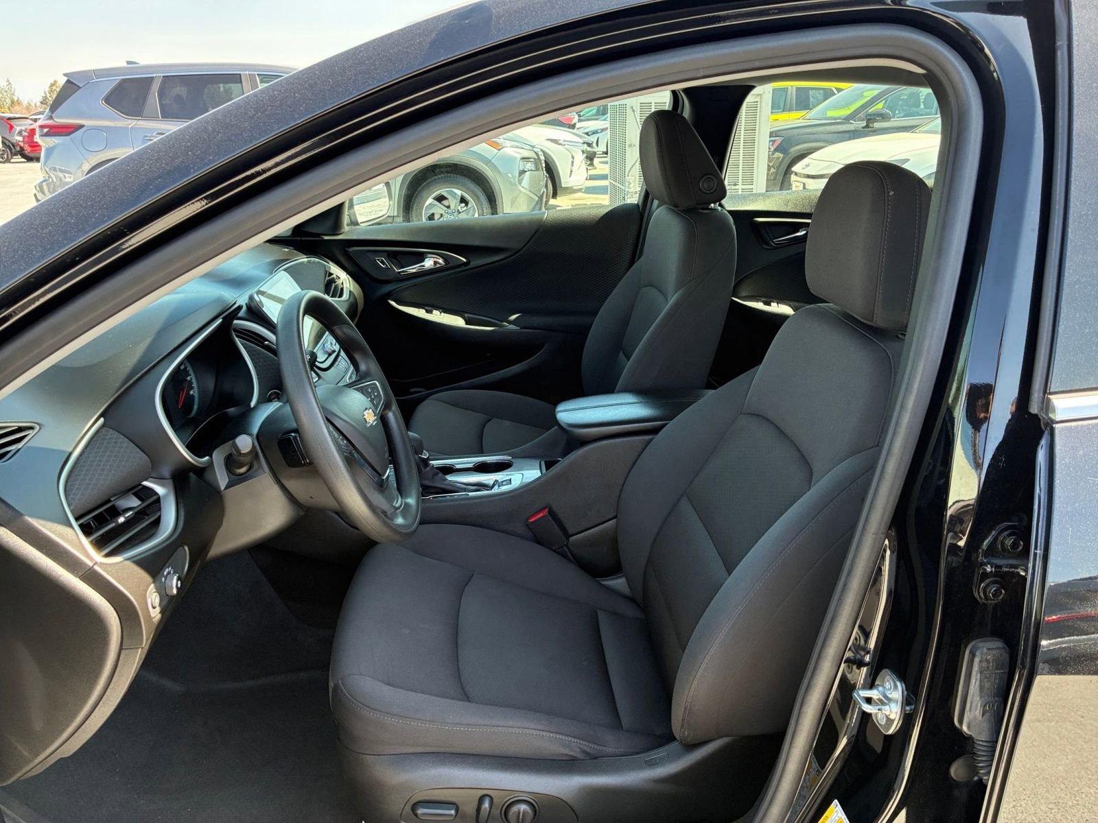 Used 2024 Chevrolet Malibu LT image 28