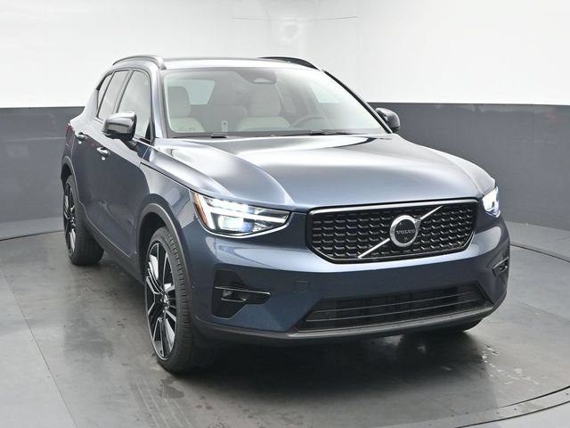 New 2026 Volvo XC40 B5 Ultra w/ Protection Package Premier AWD/4WD image 2