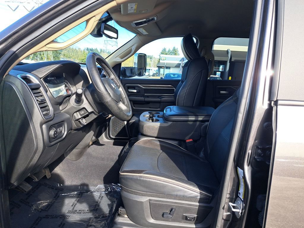 Used 2020 RAM 3500 Laramie image 12