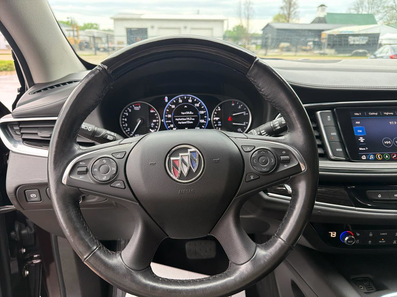 Used 2020 Buick Enclave Avenir w/ Avenir Technology Package AWD/4WD image 10