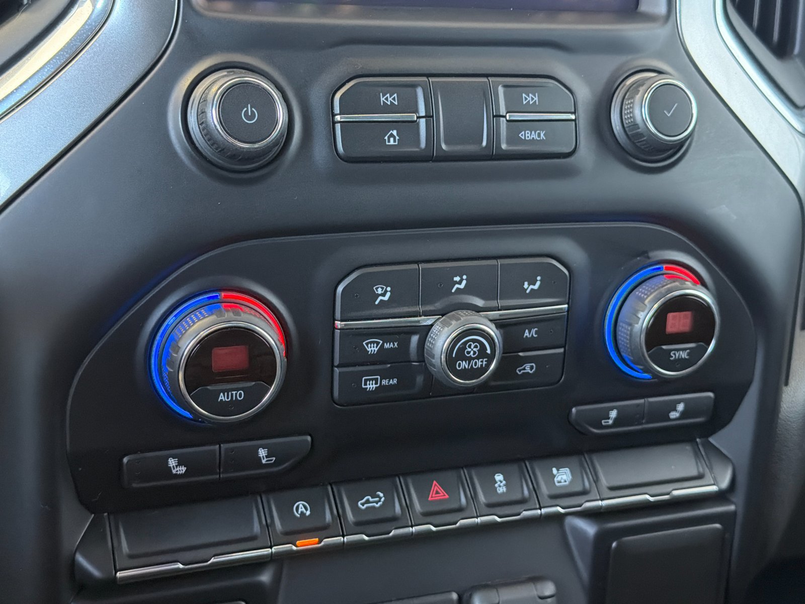 Used 2020 Chevrolet Silverado 1500 LT w/ All-Star Edition RWD image 22