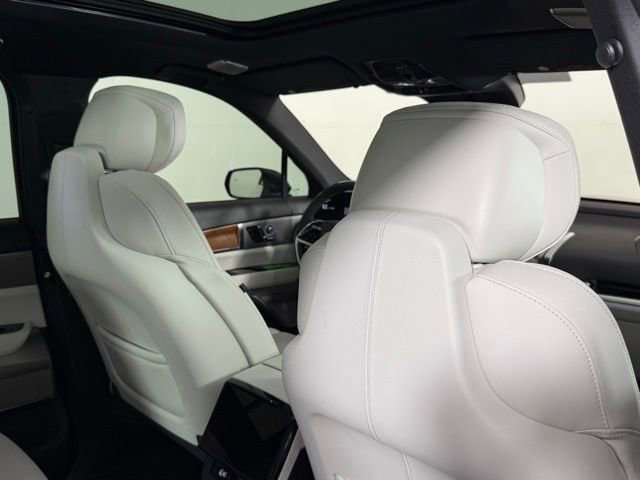 New 2026 Cadillac Vistiq Luxury image 29