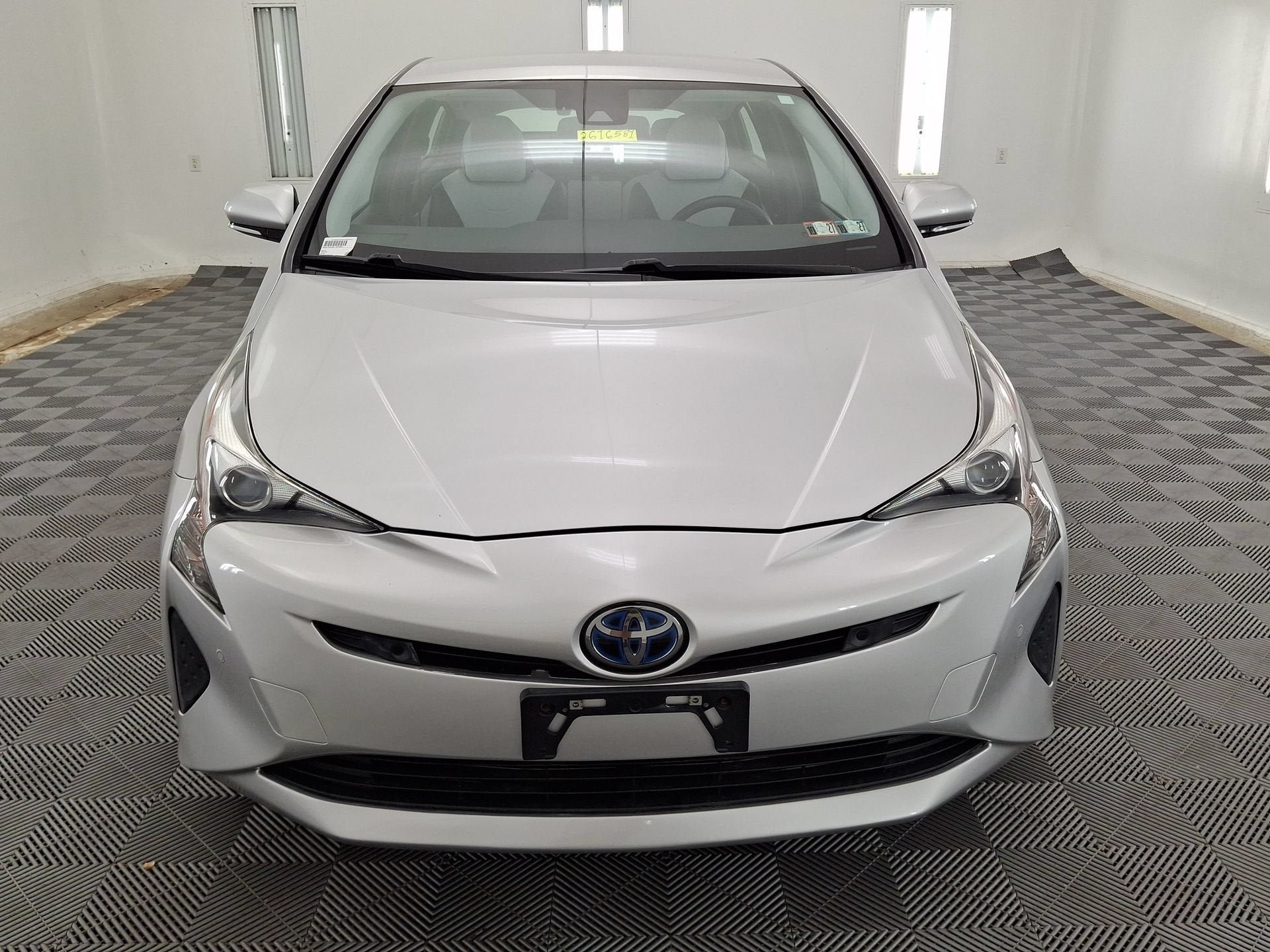 Used 2017 Toyota Prius Four FWD image 29