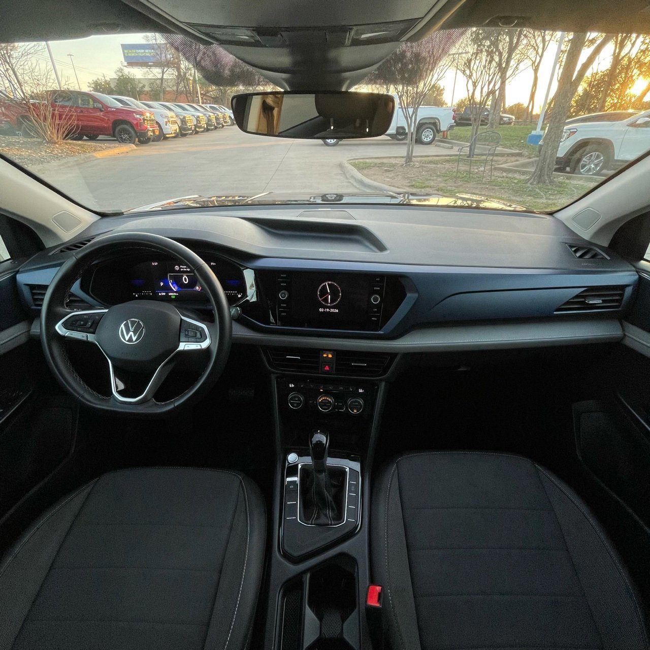 Used 2024 Volkswagen Taos SE image 12