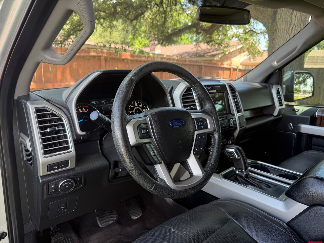Used 2015 Ford F150 Lariat AWD/4WD image 13