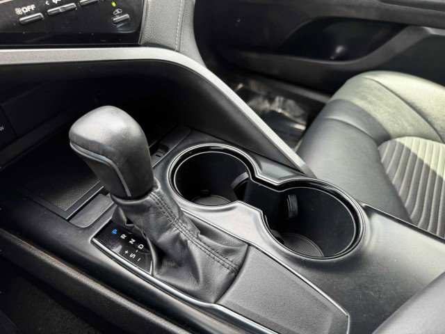 Used 2019 Toyota Camry SE image 30