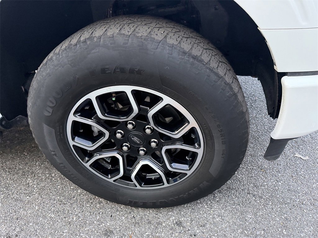 Used 2022 Ford F150 XLT w/ Equipment Group 302A High image 12