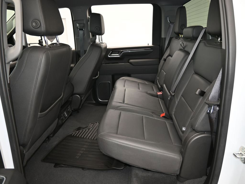 Used 2024 Chevrolet Silverado 2500 LTZ image 34