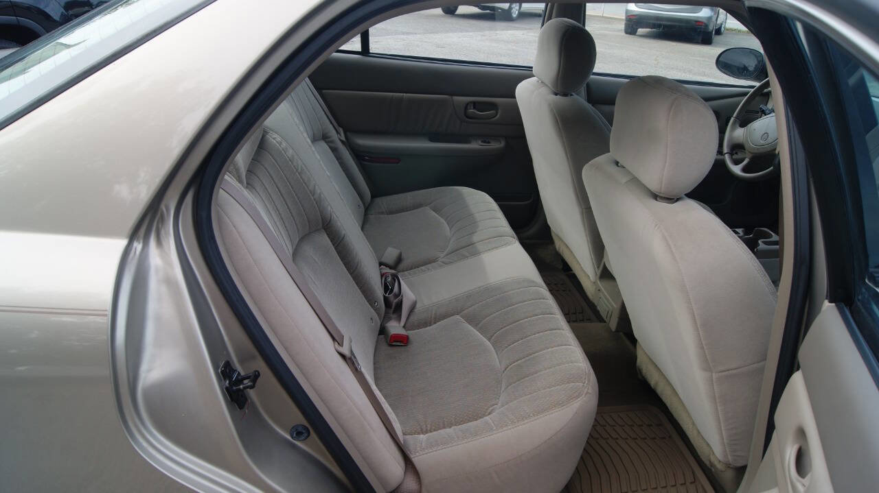 Used 2002 Buick Century Custom image 19
