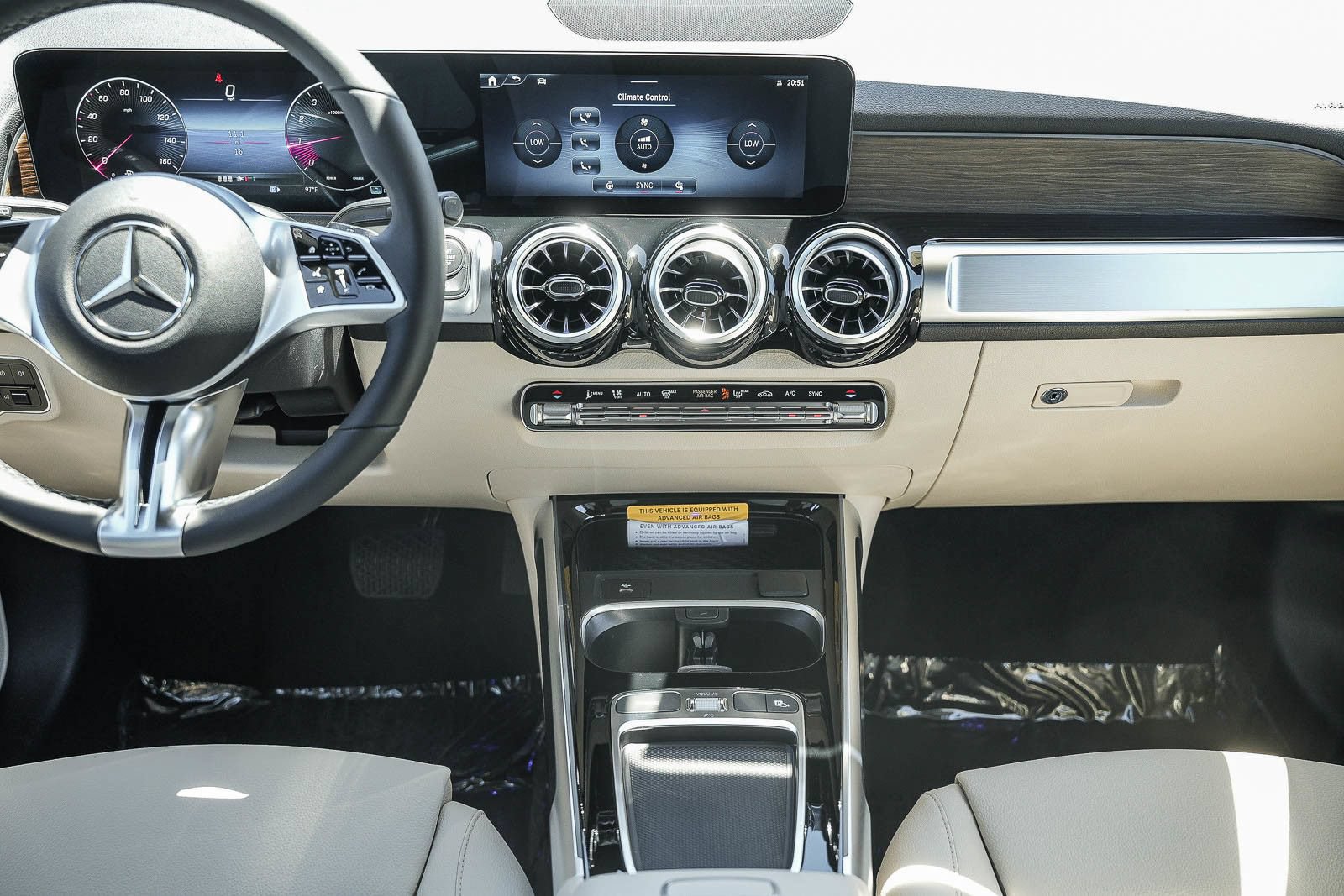 New 2026 Mercedes-Benz GLB 250 4MATIC image 13