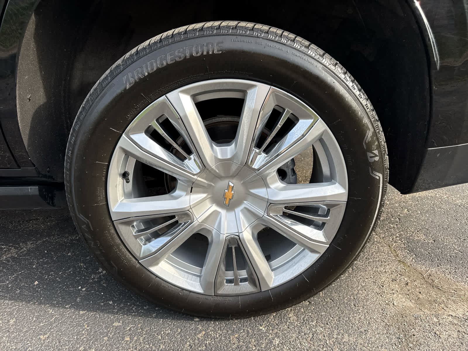 Used 2023 Chevrolet Tahoe High Country image 4