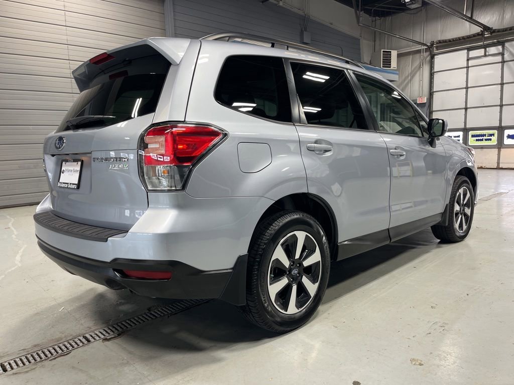 Used 2017 Subaru Forester 2.5i Premium w/ All-Weather Package image 10
