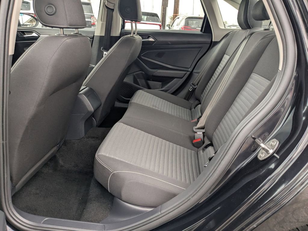 Used 2025 Volkswagen Jetta S image 21