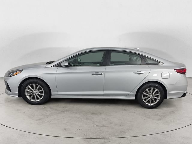 Used 2019 Hyundai Sonata SE FWD image 2