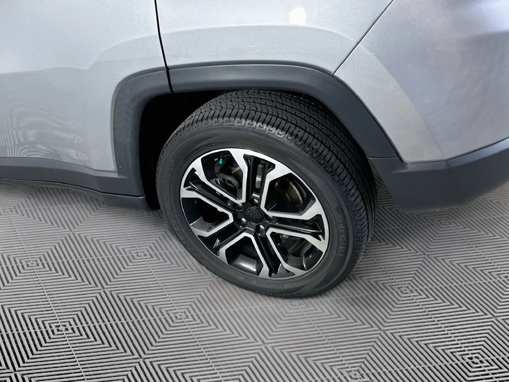 Certified 2022 Jeep Compass Limited AWD/4WD image 39