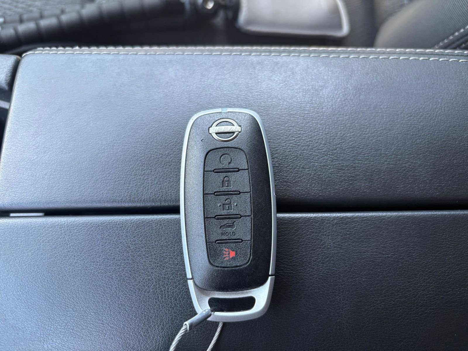 Used 2025 Nissan Rogue SV FWD image 21