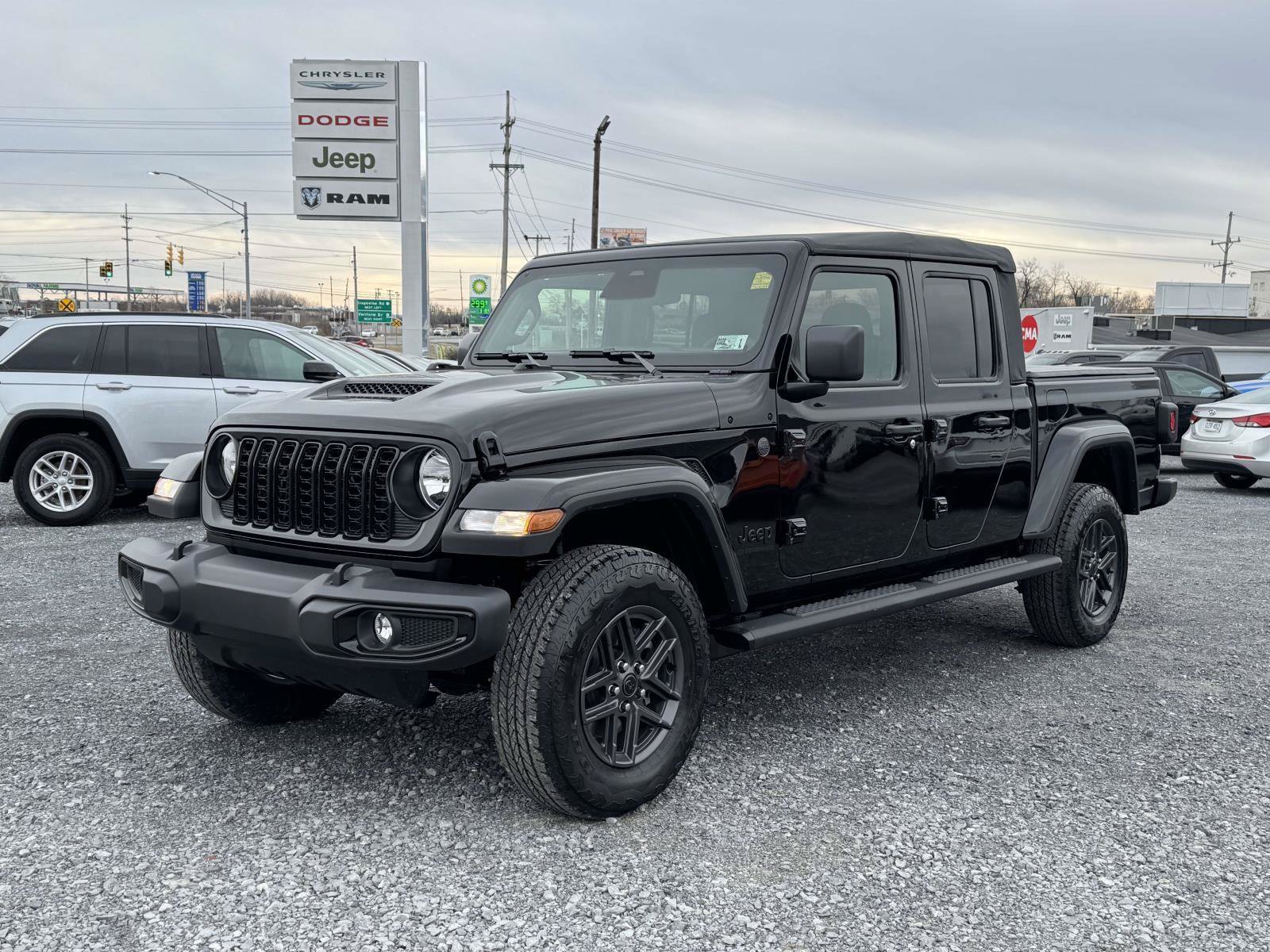 New 2026 Jeep Gladiator Sport AWD/4WD image 26