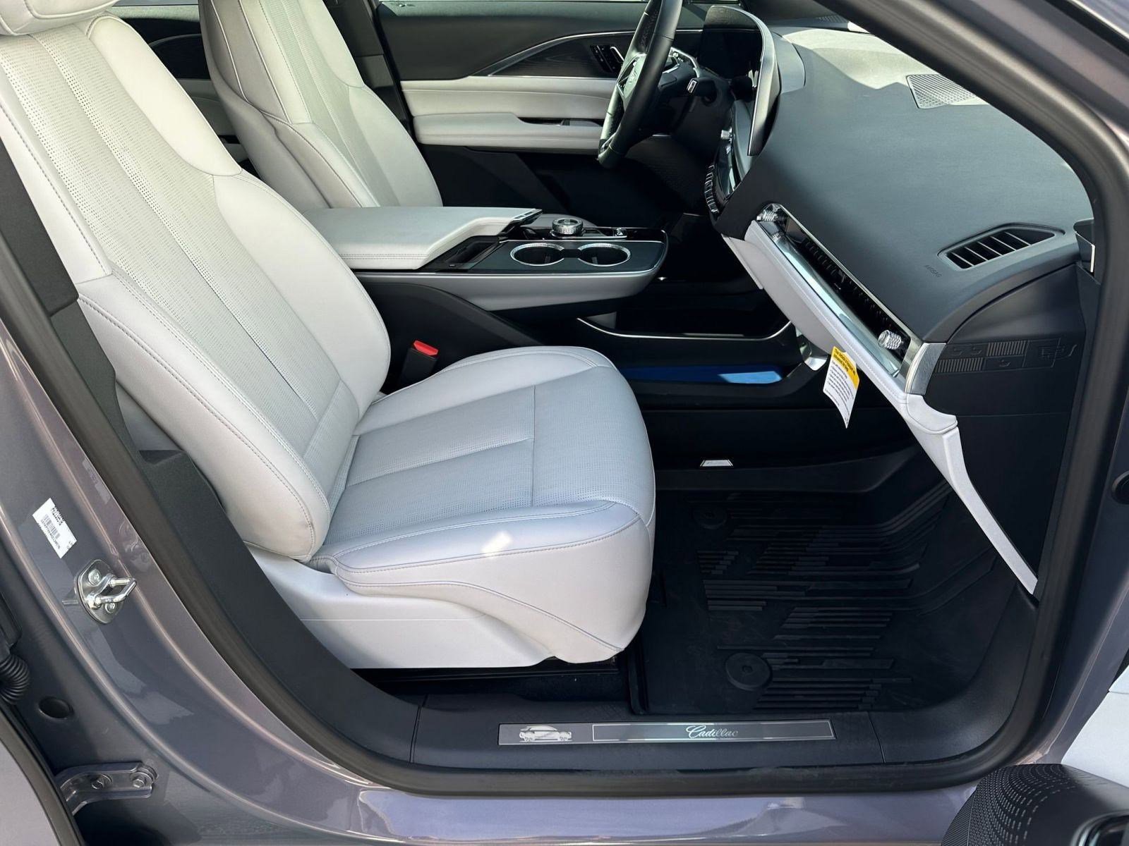 Certified 2024 Cadillac Lyriq Sport image 30