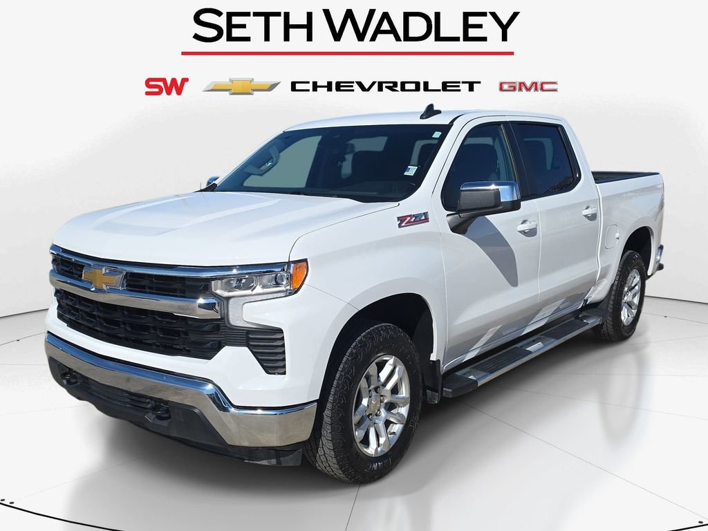 Used 2025 Chevrolet Silverado 1500 LT image 3