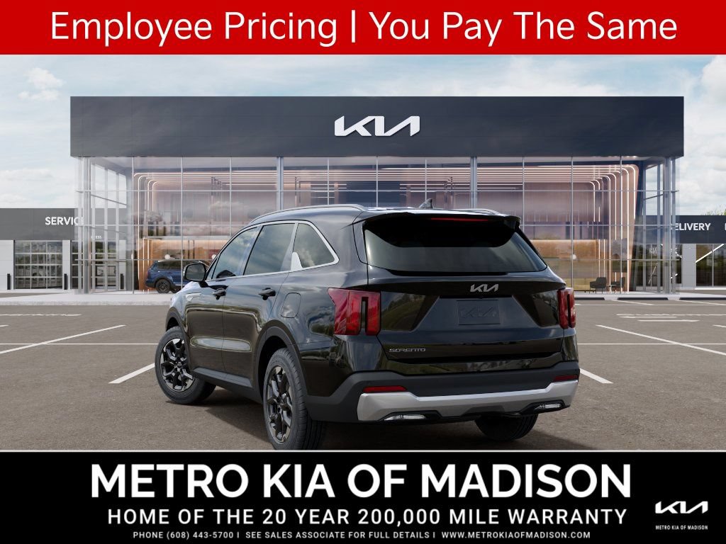 New 2026 Kia Sorento S FWD image 4
