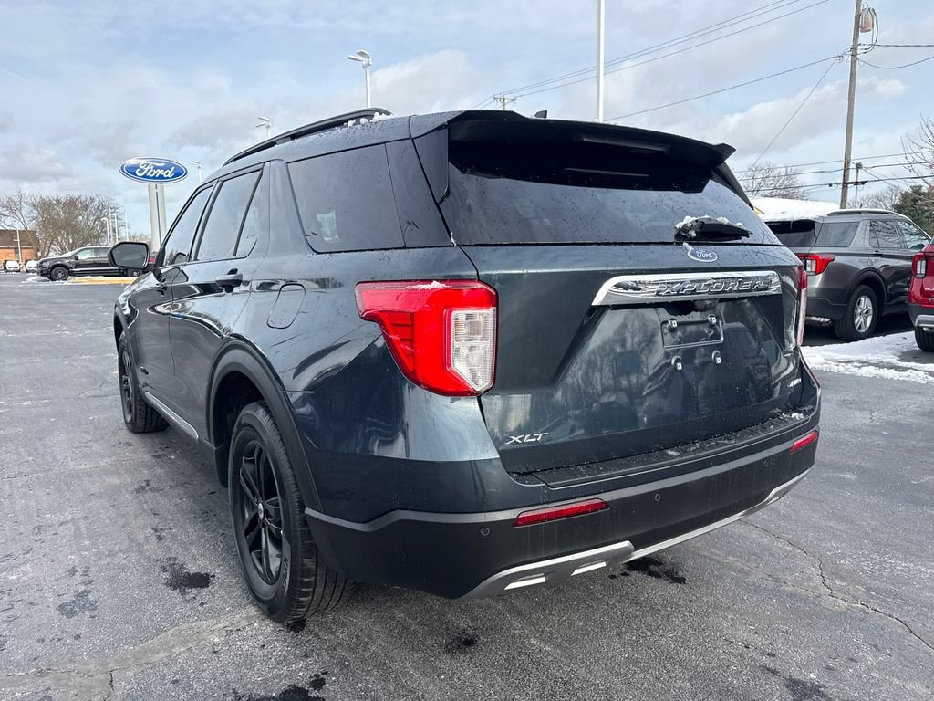 Used 2023 Ford Explorer XLT w/ Equipment Group 202A image 9