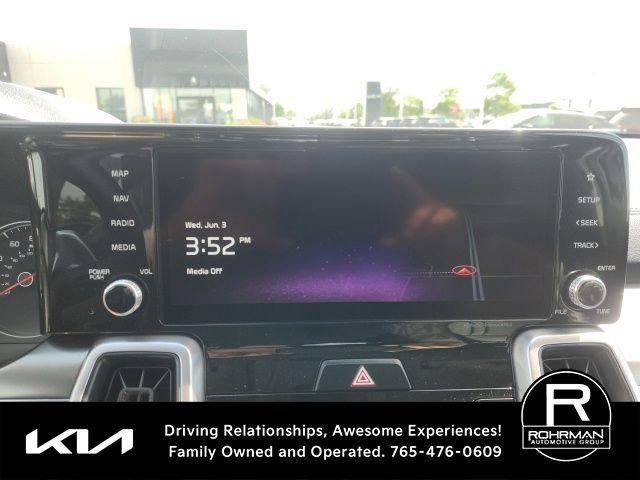 Used 2023 Kia Sorento EX AWD/4WD image 11