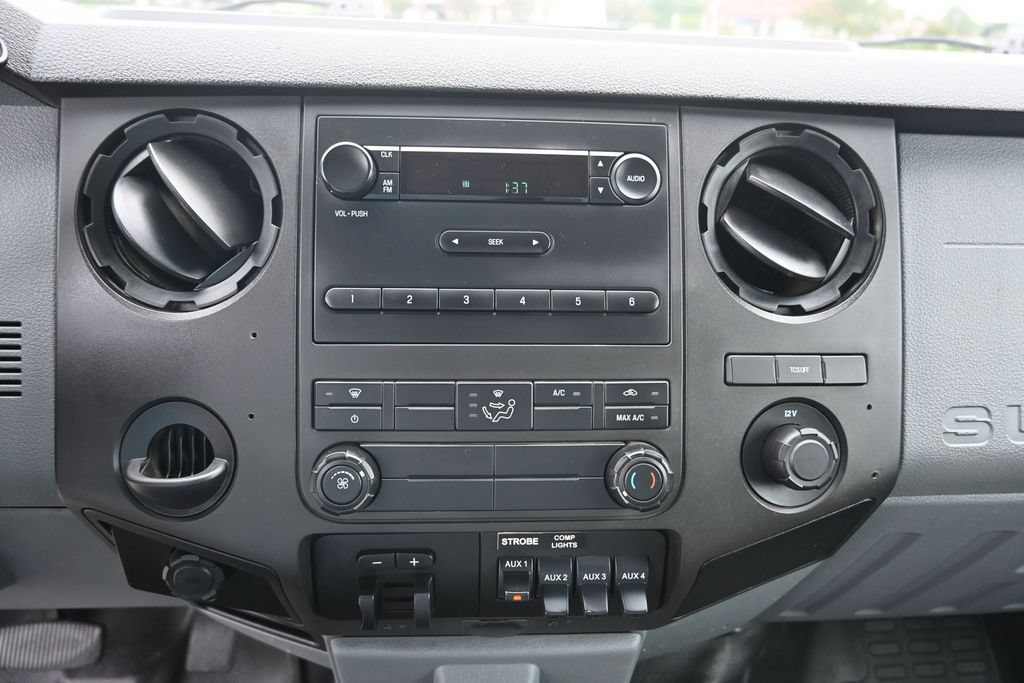 Used 2014 Ford F550 2WD Crew Cab Super Duty image 10