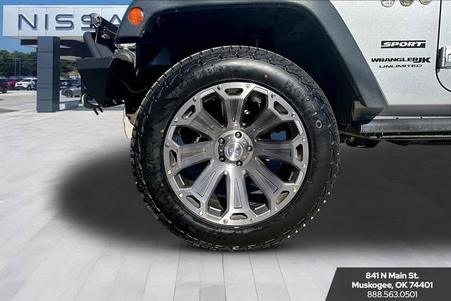 Used 2018 Jeep Wrangler Unlimited Sport w/ Connectivity Group image 30