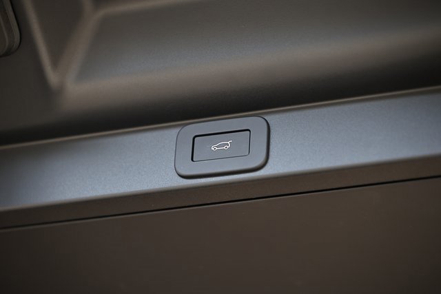 New 2025 Land Rover Range Rover Autobiography image 38