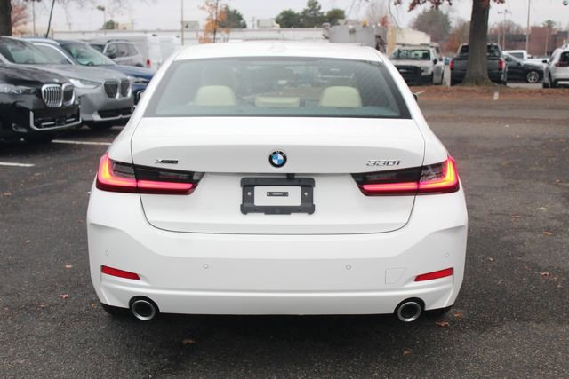 Used 2025 BMW 330i xDrive Sedan w/ M Sport Package image 7
