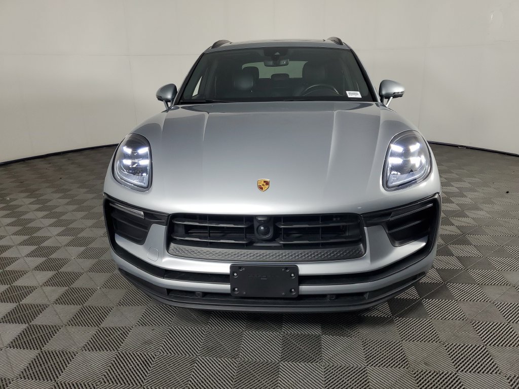 Used 2024 Porsche Macan w/ Premium Plus Package AWD/4WD image 9