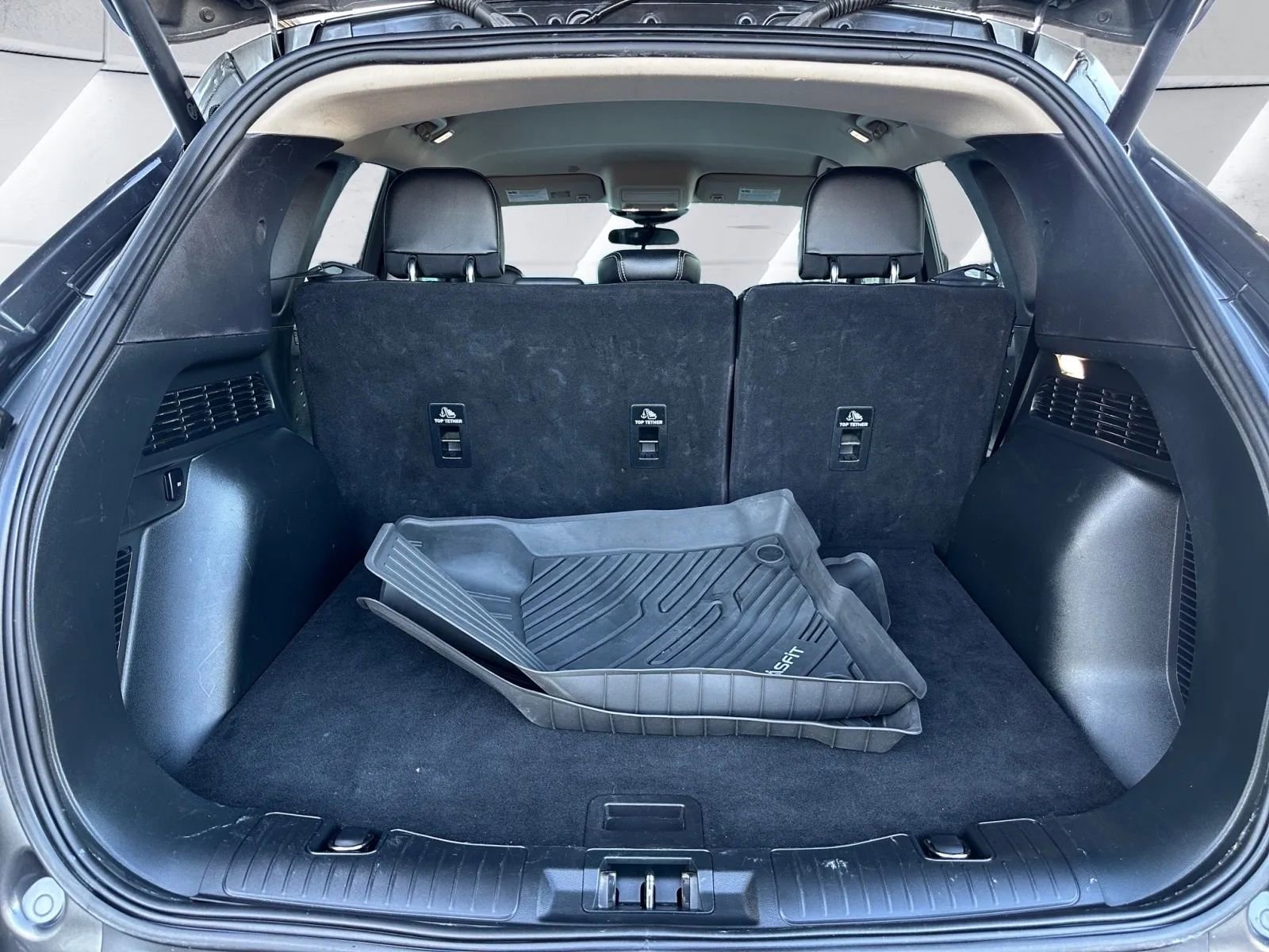 Used 2020 Ford Escape SEL image 18