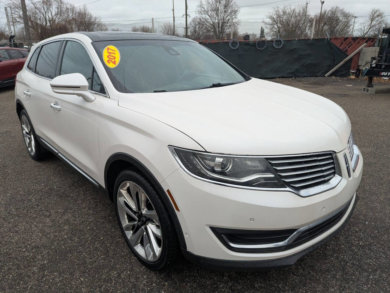 Used 2017 Lincoln MKX Reserve w/ Driver Assistance Package image 1