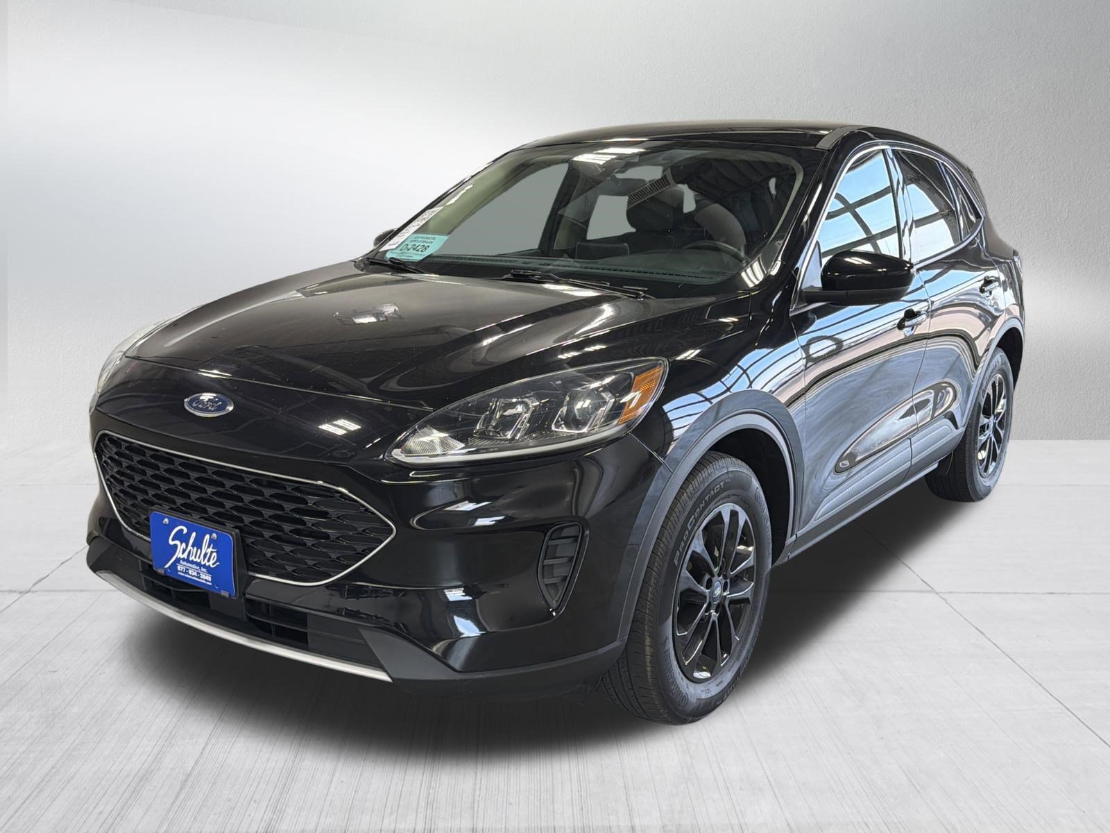 Used 2020 Ford Escape SE image 3