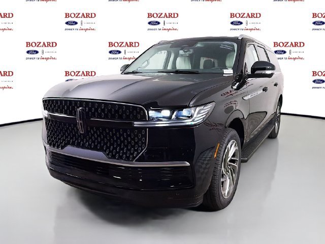 New 2026 Lincoln Navigator L Premier AWD/4WD image 3