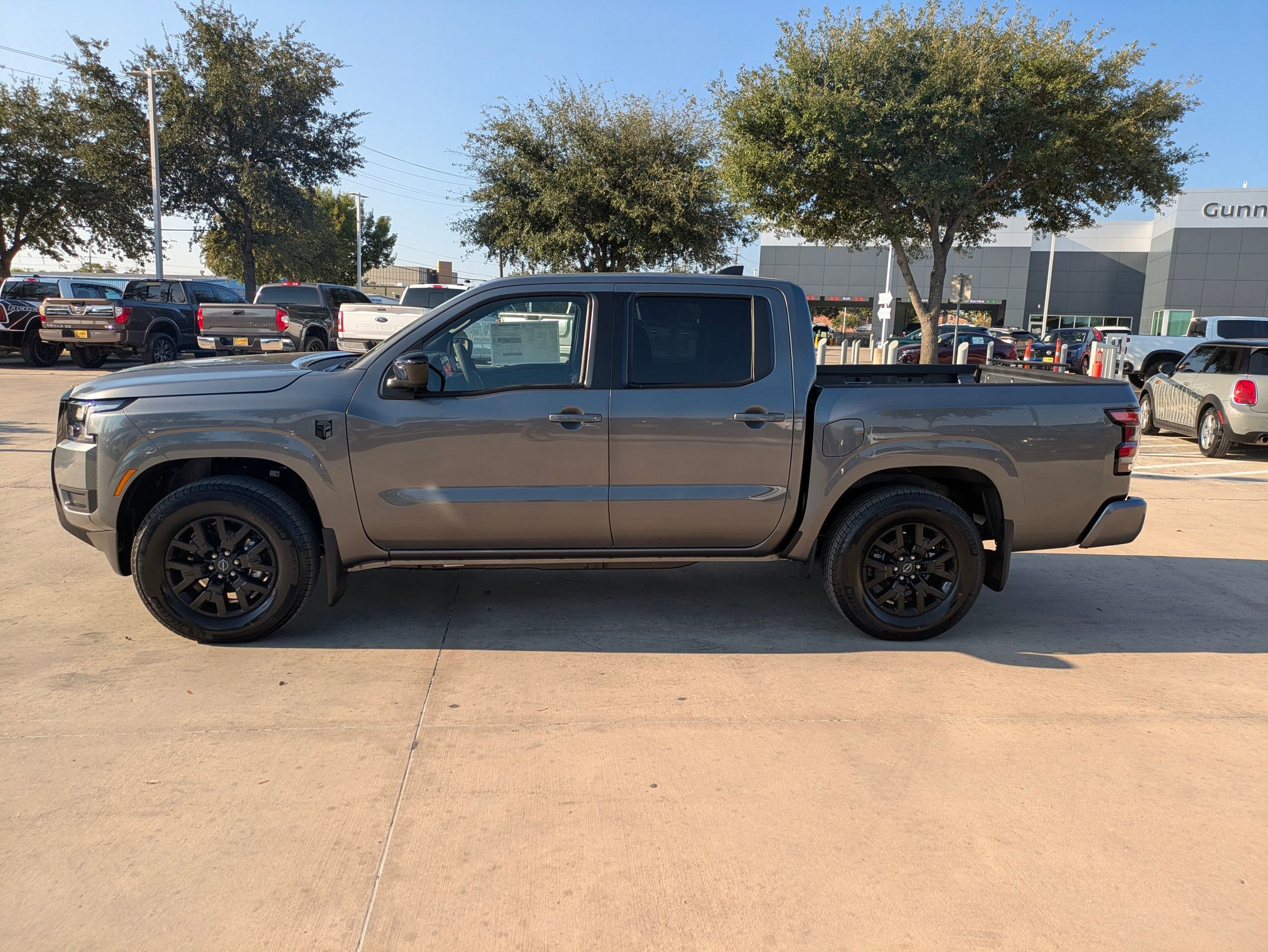 New 2026 Nissan Frontier SV image 6
