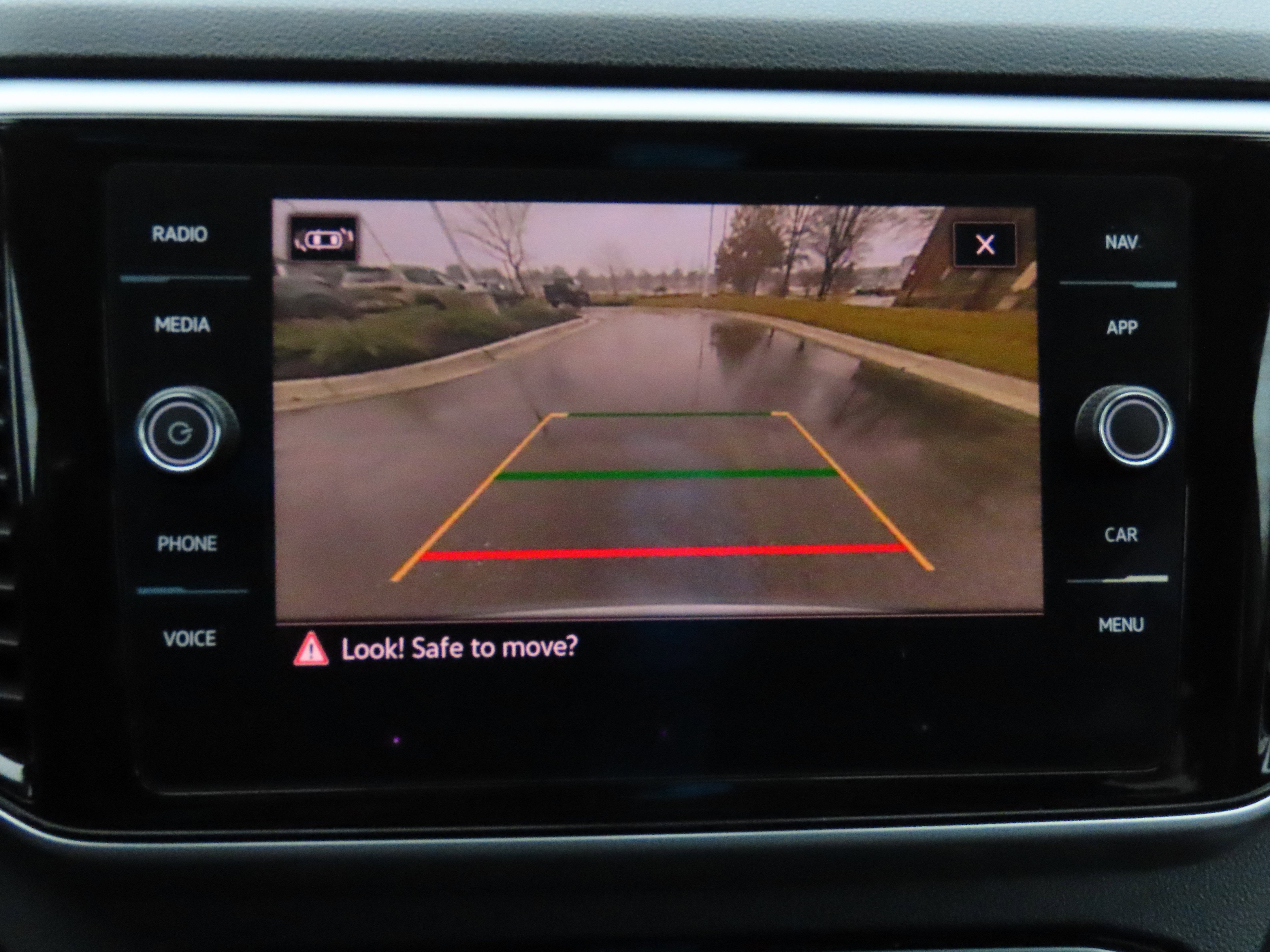 Used 2021 Volkswagen Atlas SEL Premium image 30