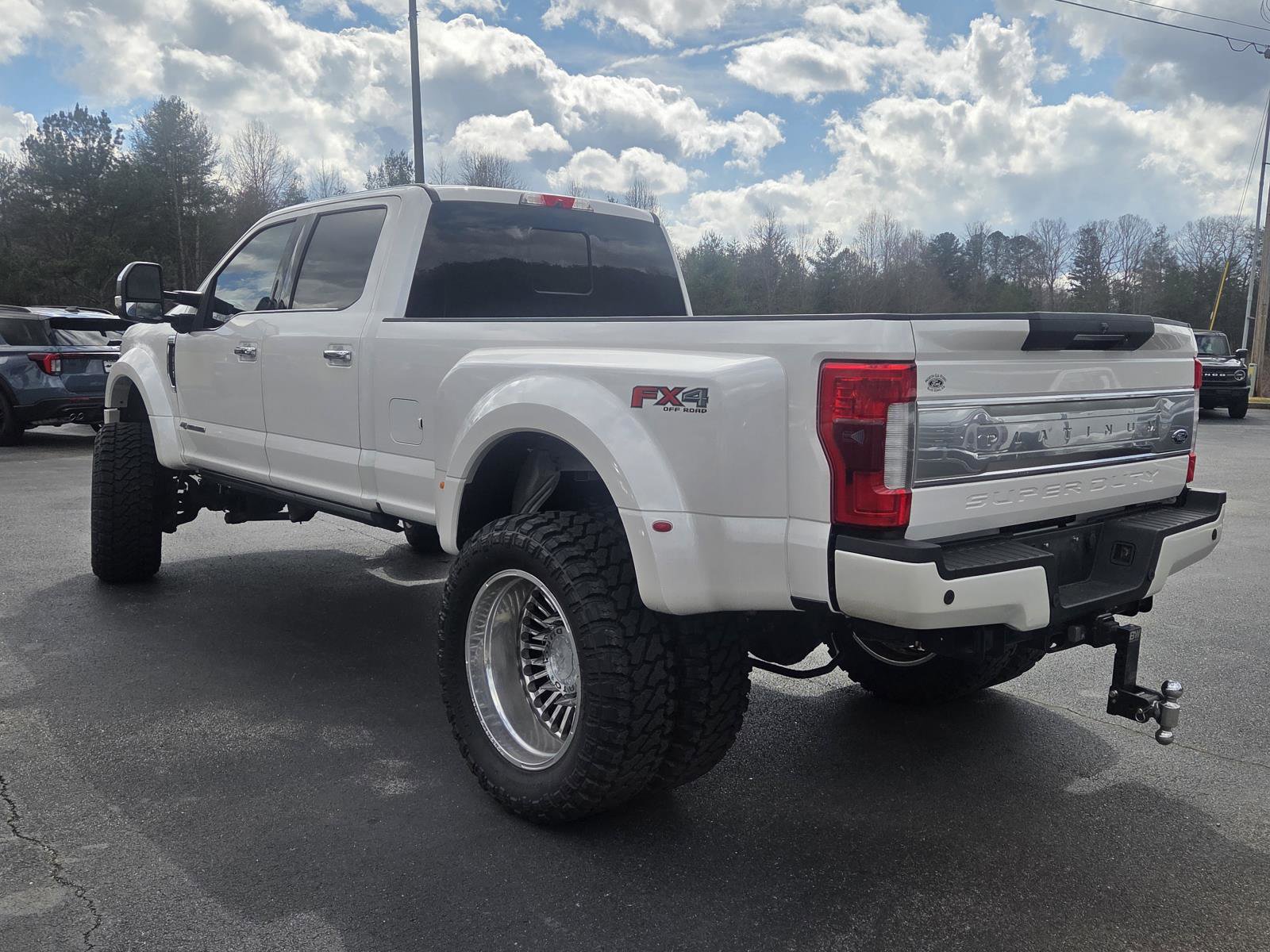 Used 2017 Ford F450 Platinum w/ Platinum Ultimate Package image 6