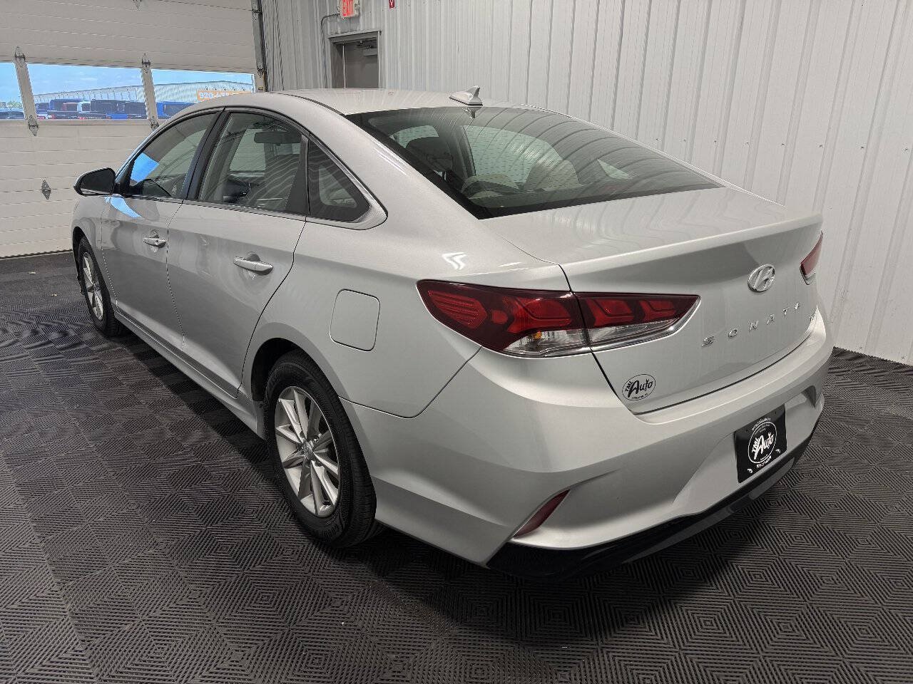Used 2018 Hyundai Sonata ECO FWD image 3