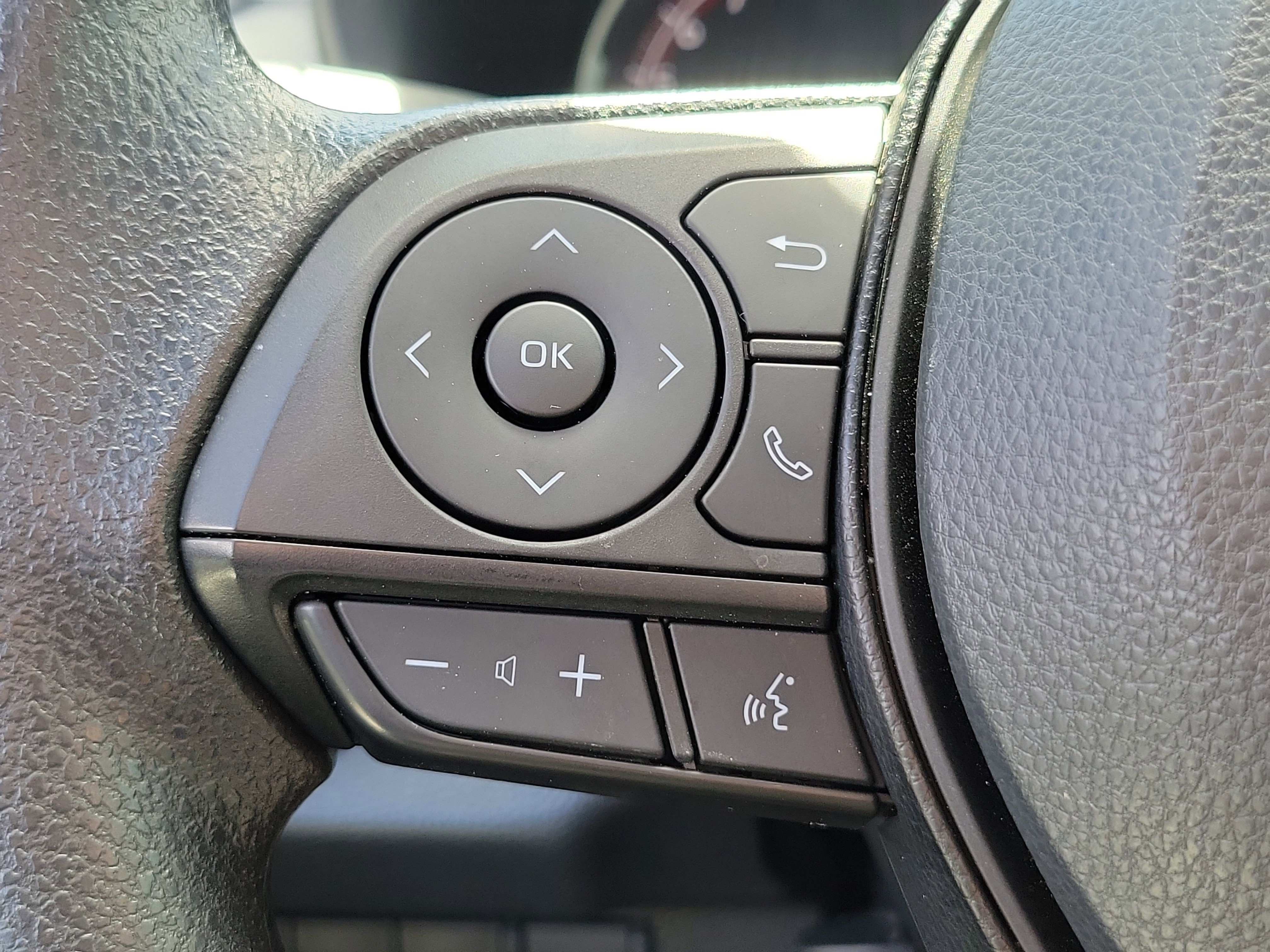 New 2024 Toyota RAV4 XLE w/ Convenience Package FWD image 25